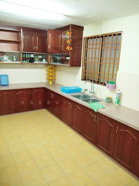 Rumah Berkembar untuk Dijual di Bandar Puteri Jaya (Sungai Petani) - Hasrul Rosli - Kitchen - PropertyGuru.com.my