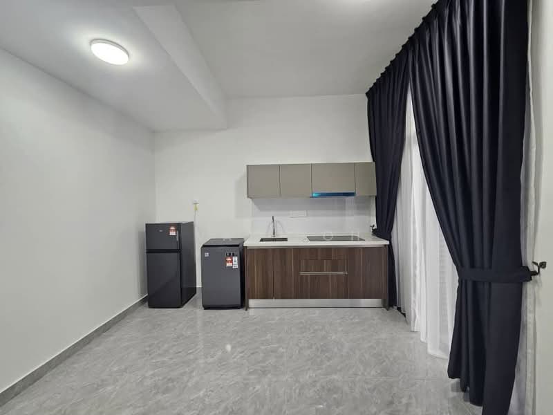 Service Residence for Rent at Altris Residences @ The Quartz WM - Ivan Hoh - Kitchen - PropertyGuru.com.my