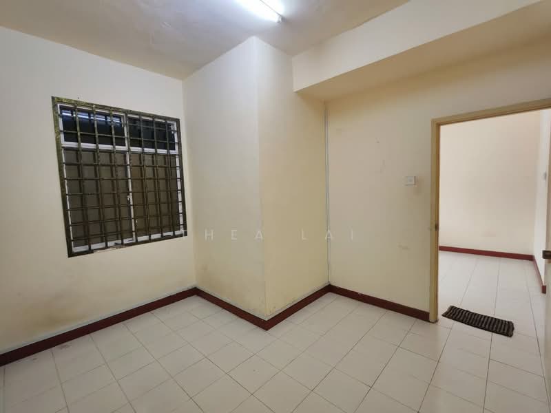 2-storey Terraced House for Rent in Bandar Putra Kulai (Kulai) - Thea Lai - PropertyGuru.com.my