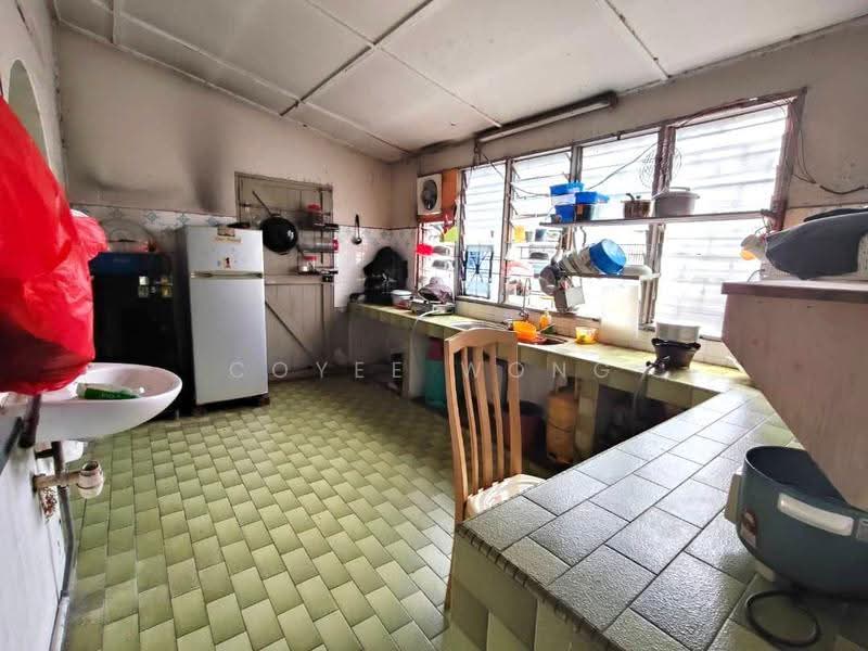 Rumah Teres 1-Tingkat untuk Dijual di Kepong Baru (Kepong) - Coyee Wong - Kitchen - PropertyGuru.com.my