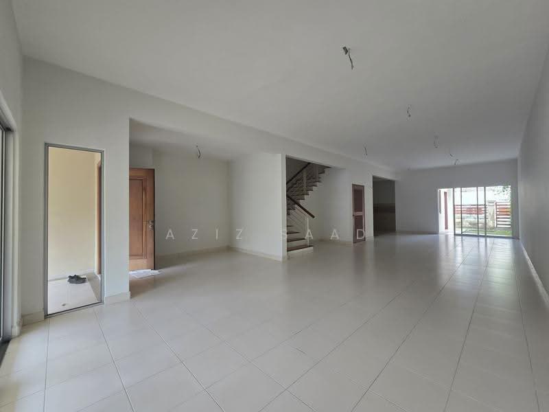 Rumah Teres 2-Tingkat untuk Dijual di Denai Alam (Shah Alam) - Aziz Saad - Living Room - PropertyGuru.com.my