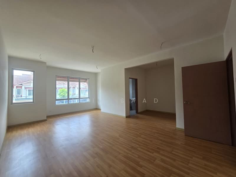 Rumah Teres 2-Tingkat untuk Dijual di Denai Alam (Shah Alam) - Aziz Saad - Living Room - PropertyGuru.com.my