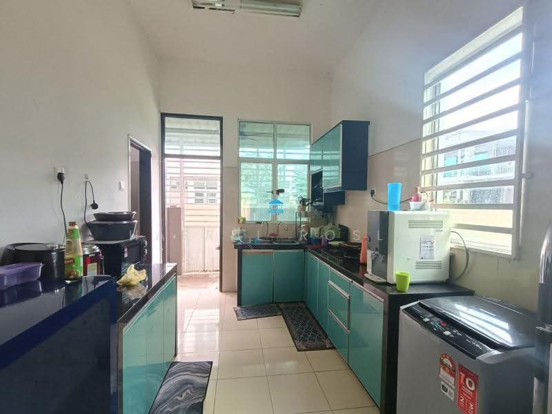 2-storey Terraced House for Sale in Bandar Mutiara (Sungai Petani) - Hasrul Rosli - Kitchen - PropertyGuru.com.my