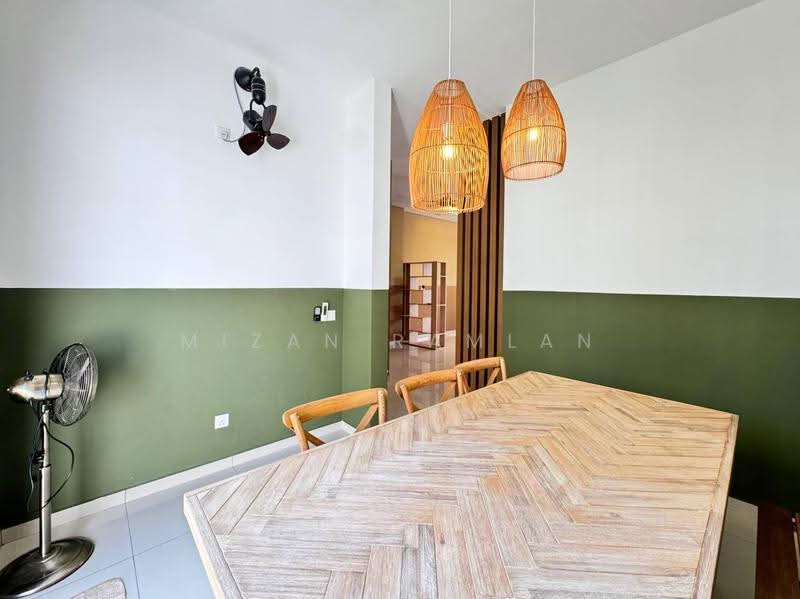 2-storey Terraced House for Sale in Puncak Alam (Selangor) - Mizan Ramlan - Dining Room - PropertyGuru.com.my