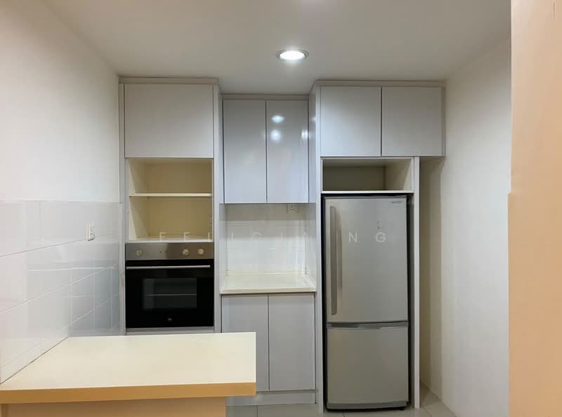 Condominium for Rent at The Zest @ Kinrara 9 - Felicia Ng - Kitchen - PropertyGuru.com.my