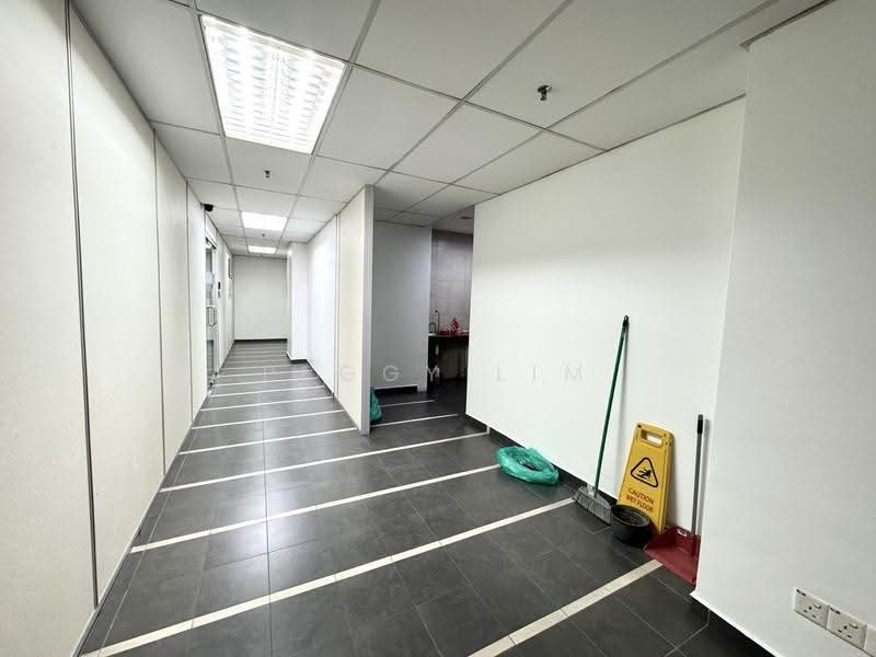 Shop / Office untuk Disewa di Petaling Jaya (Selangor) - Peggy Lim - Corridor - PropertyGuru.com.my
