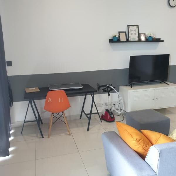 Kediaman Servis untuk Dijual di Green Haven - Ah Liang - Living Room - PropertyGuru.com.my
