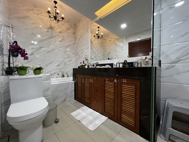 Kondominium untuk Dijual di Bayu Angkasa - Kevin Tan - Bathroom - PropertyGuru.com.my