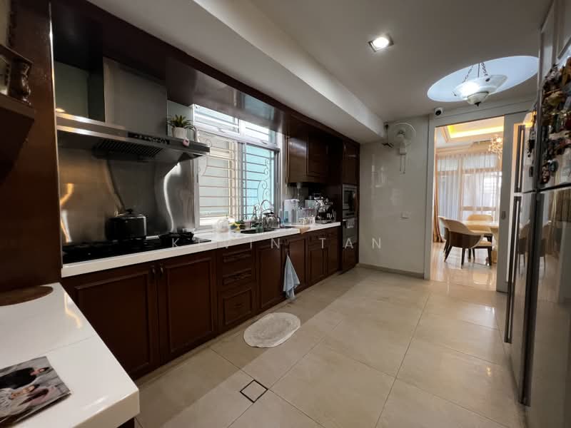 Kondominium untuk Dijual di Bayu Angkasa - Kevin Tan - Kitchen - PropertyGuru.com.my