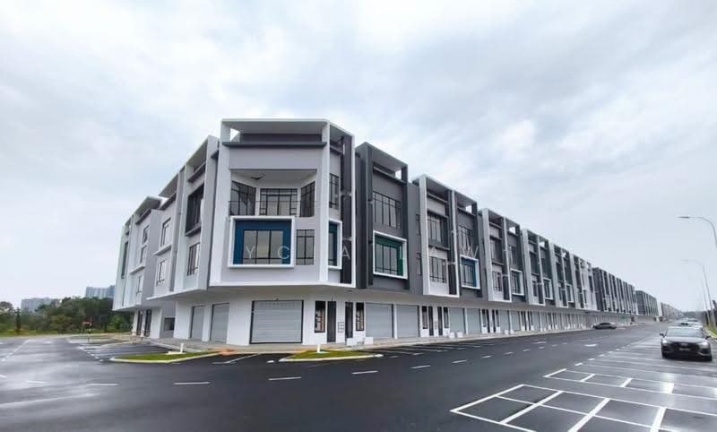 Shop for Rent in Austin Crest (Johor Bahru) - Tycia Law - Exterior - PropertyGuru.com.my