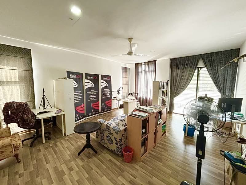 Semi-Detached House for Sale in Ampang Jaya (Ampang) - NORFADILAH ZAINUDDIN - Study - PropertyGuru.com.my