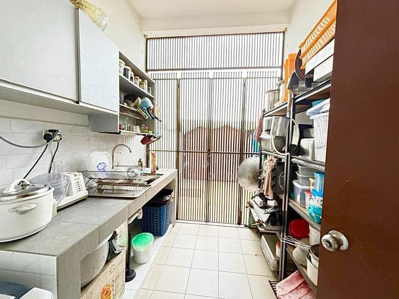 Semi-Detached House for Sale in Ampang Jaya (Ampang) - NORFADILAH ZAINUDDIN - Kitchen - PropertyGuru.com.my