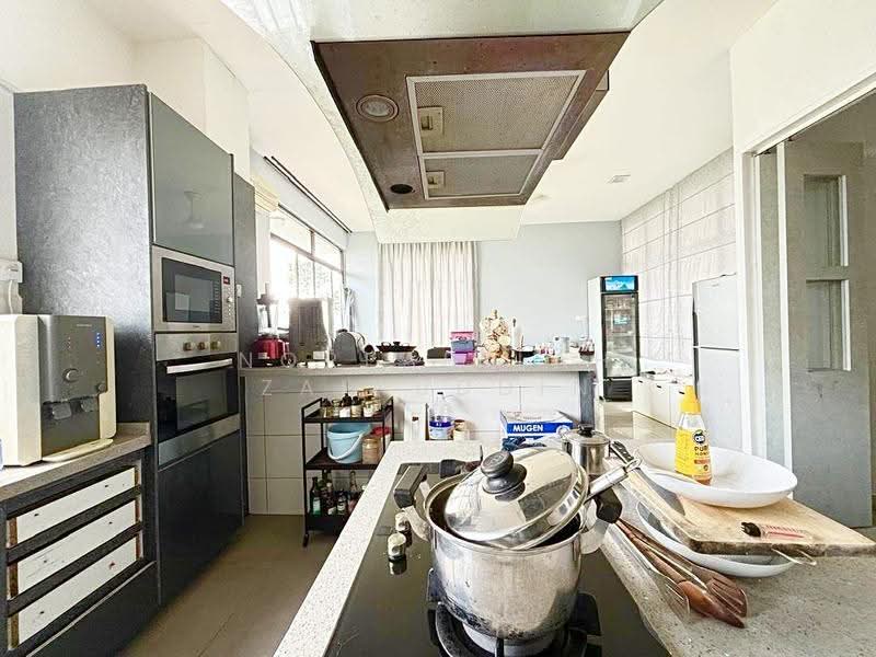 Semi-Detached House for Sale in Ampang Jaya (Ampang) - NORFADILAH ZAINUDDIN - Kitchen - PropertyGuru.com.my