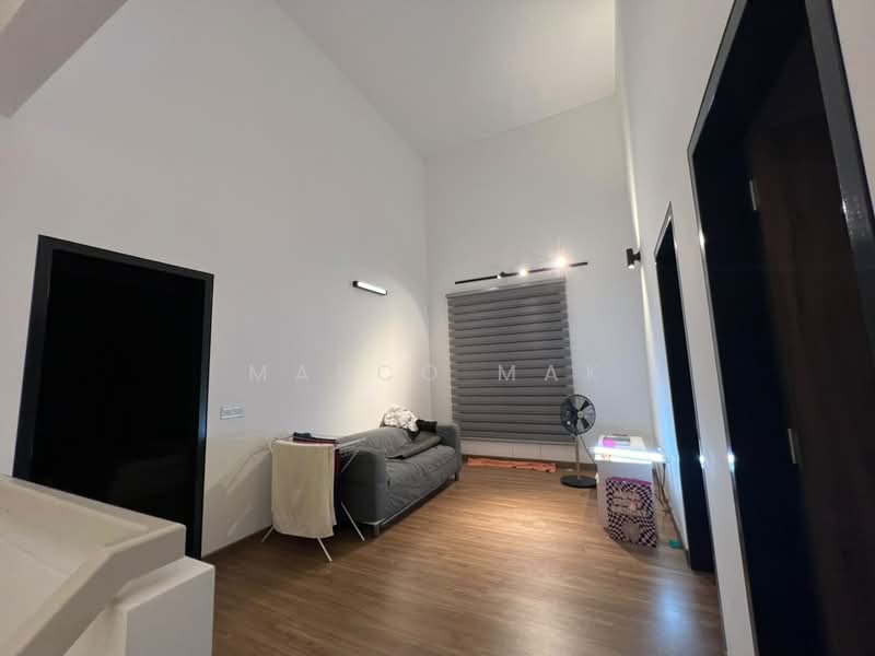 Rumah Teres 2-Tingkat untuk Dijual di Bandar Bukit Raja (Klang) - Marco Mak - Living Room - PropertyGuru.com.my