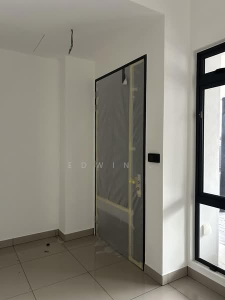 Rumah Teres untuk Dijual di Elmina (Shah Alam) - Edwin . - Entrance - PropertyGuru.com.my