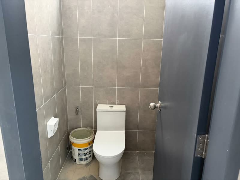 Kilang Berkembar untuk Disewa di Eco Business Park 1 (Johor Bahru) - Yip . - Bathroom - PropertyGuru.com.my