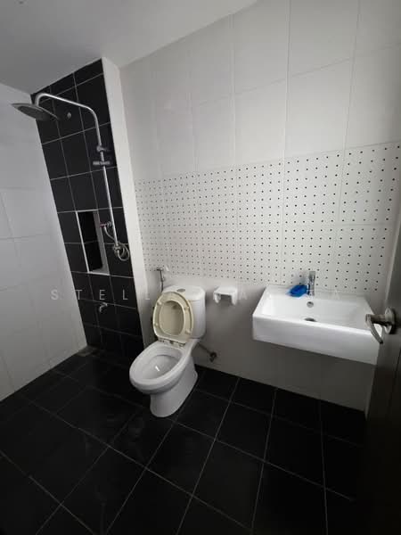 Rumah Berkembar untuk Dijual di Taman Nusa Idaman (Iskandar Puteri (Nusajaya)) - Stella Narita - Bathroom - PropertyGuru.com.my