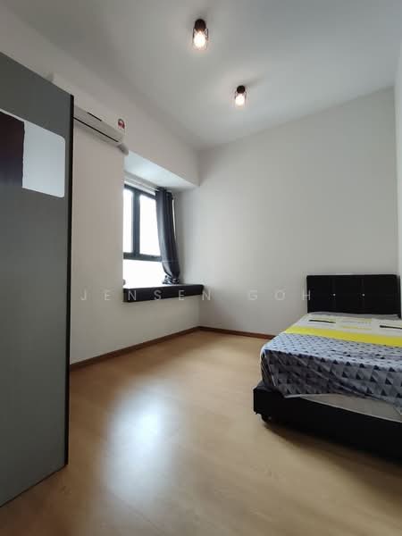 Condominium for Rent at Bay Point @ Country Garden Danga Bay - Jensen Goh - Bedroom - PropertyGuru.com.my