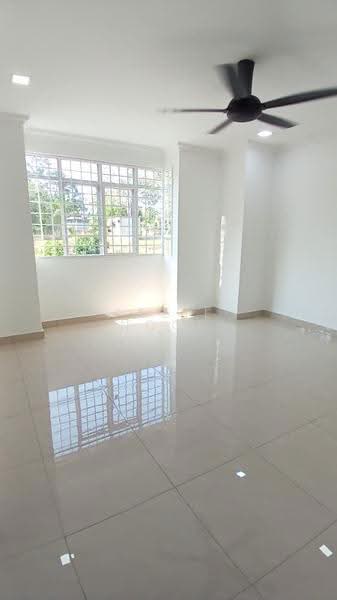 Rumah Teres 2-Tingkat untuk Dijual di Kajang (Selangor) - Fazie Noor - Living Room - PropertyGuru.com.my