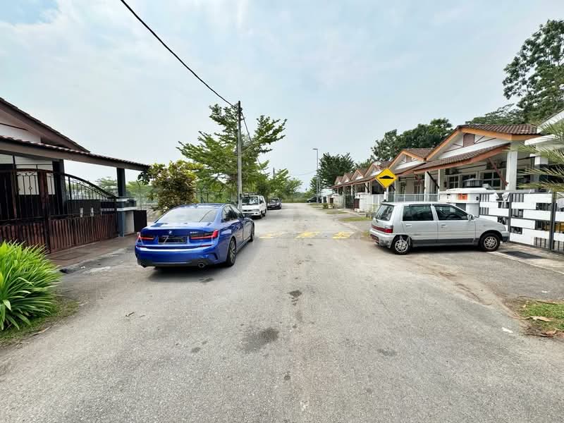 Rumah Teres 1-Tingkat untuk Dijual di Kajang (Selangor) - Azli Ibrahim - Exterior - PropertyGuru.com.my