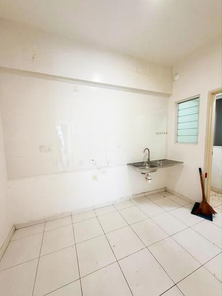 Condominium for Rent at i-Santorini - Jerry Tan - Kitchen - PropertyGuru.com.my