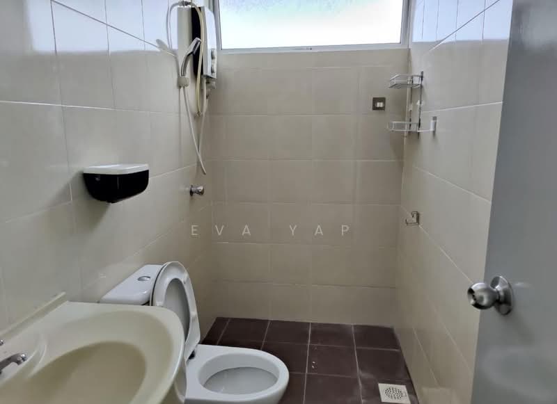 Kondominium untuk Disewa di Platinum Lake PV 20 - Eva Yap - Bathroom - PropertyGuru.com.my
