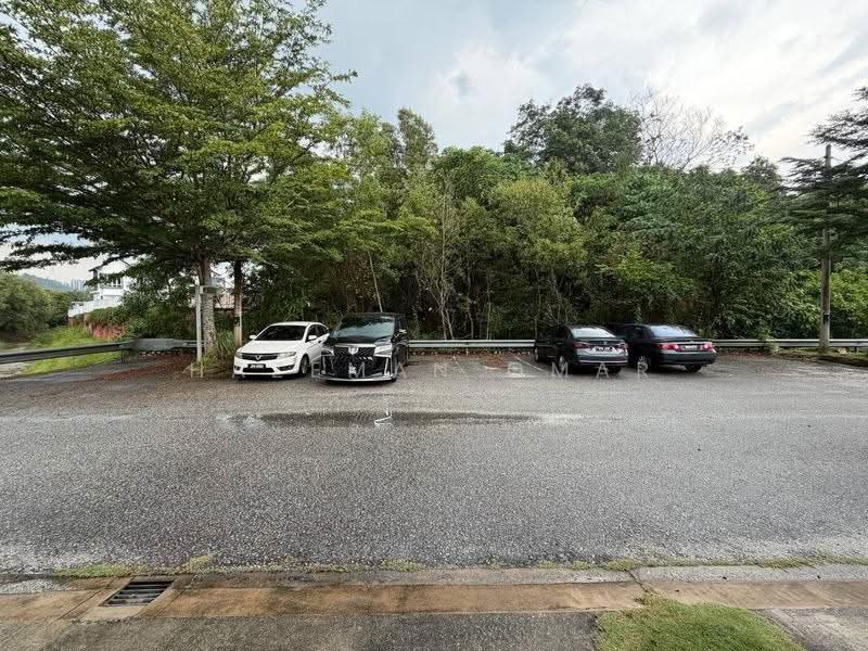 Rumah Bandar untuk Dijual di Bandar Baru Sungai Long (Kajang) - Hazeman Omar - Exterior - PropertyGuru.com.my