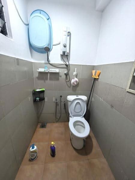 2-storey Terraced House for Sale in Taman Seri Bahagia (Cheras) - Tabber Tan - Bathroom - PropertyGuru.com.my