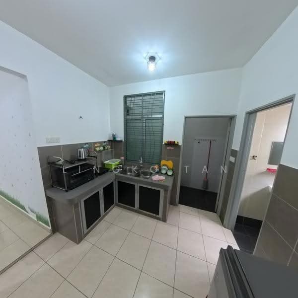Rumah Bandar untuk Disewa di Sitiawan (Perak) - Lingko Tan - Kitchen - PropertyGuru.com.my