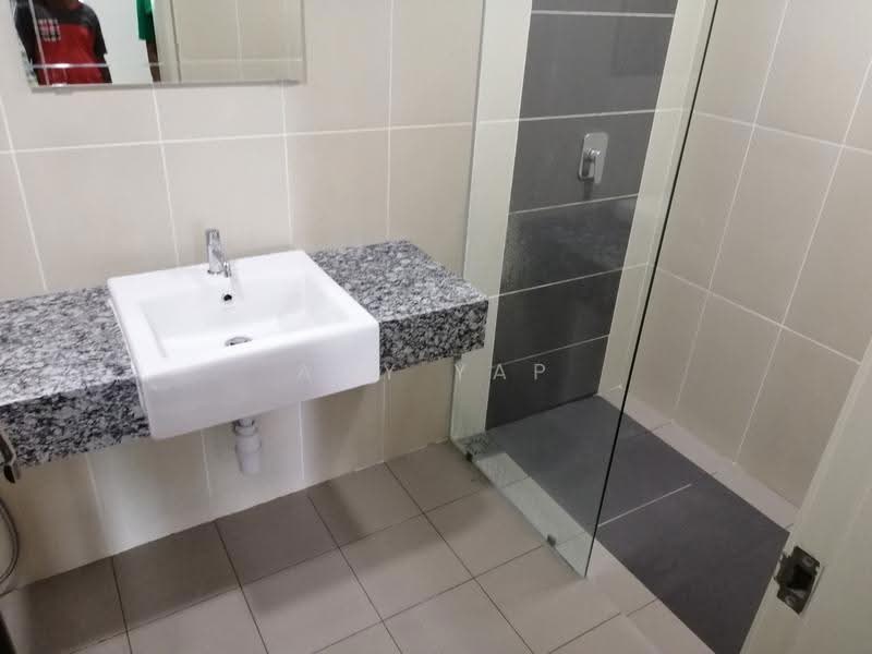 Kediaman Servis untuk Disewa di Res 280 - Amy Yap - Bathroom - PropertyGuru.com.my