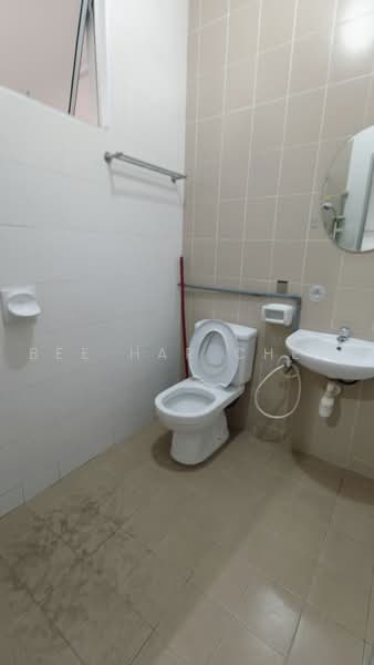 2-storey Terraced House for Rent in Setia Indah (Setia Alam) - Bee Har Chew - Bathroom - PropertyGuru.com.my