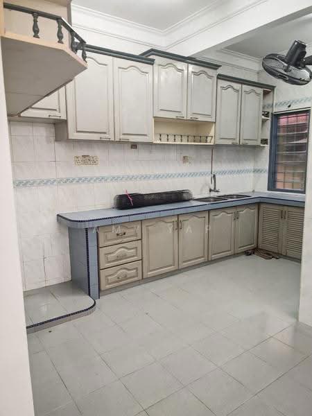 Rumah Teres 2-Tingkat untuk Disewa di Kampung Gombak Indah (Batu Caves) - Amy Yap - Kitchen - PropertyGuru.com.my