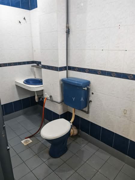 Rumah Teres 2-Tingkat untuk Disewa di Kampung Gombak Indah (Batu Caves) - Amy Yap - Bathroom - PropertyGuru.com.my