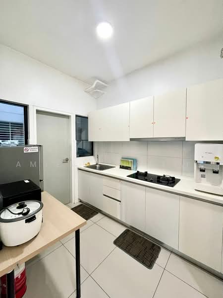 Kondominium untuk Dijual di The Greens (Residensi Hijauan) @ Subang West - Amierul Hafizie - Kitchen - PropertyGuru.com.my