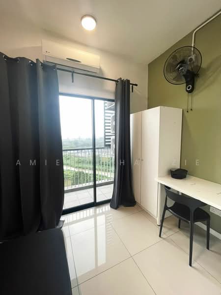 Kondominium untuk Dijual di The Greens (Residensi Hijauan) @ Subang West - Amierul Hafizie - Balcony - PropertyGuru.com.my