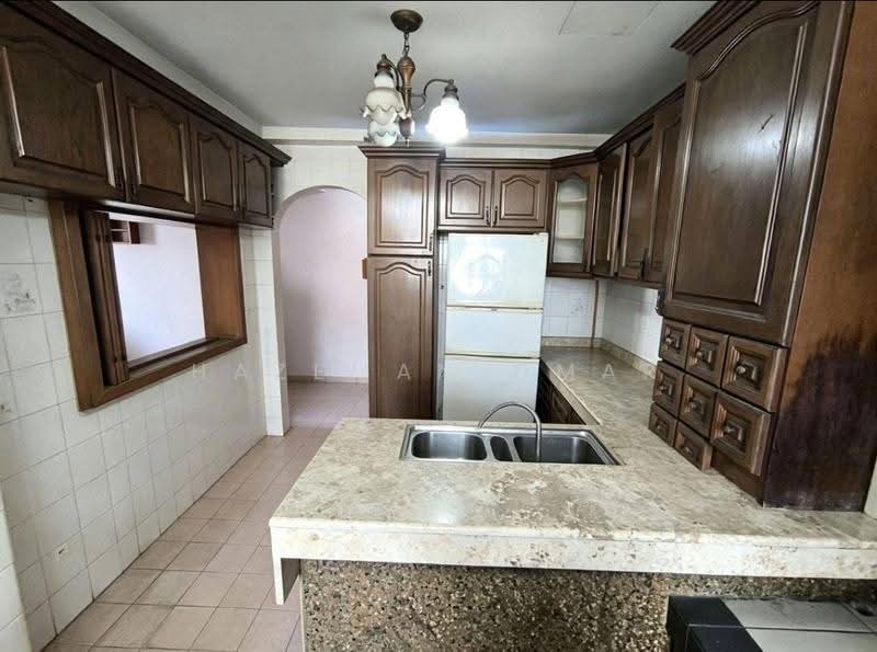 Apartment for Sale at Tasik Heights Apartment - Hazeman Omar - Kitchen - PropertyGuru.com.my