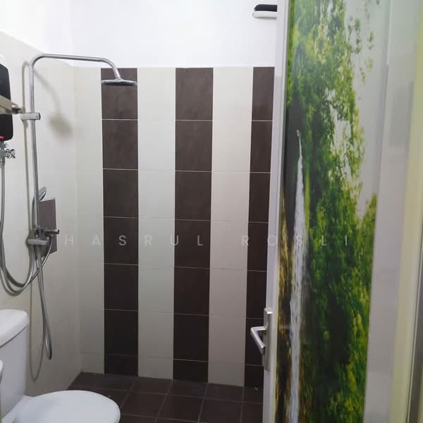 Semi-Detached House for Sale in Kulim (Kedah) - Hasrul Rosli - Bathroom - PropertyGuru.com.my