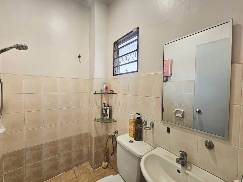 Rumah Teres 2-Tingkat untuk Dijual di Putra Permai (Subang Jaya) - Nobeille Chung - PropertyGuru.com.my
