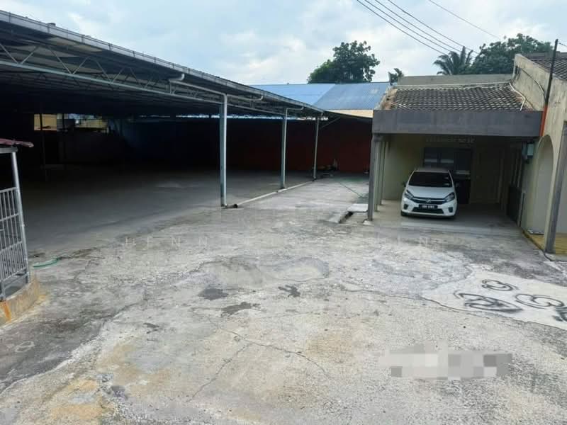Gudang untuk Disewa di Bukit Kemuning (Shah Alam) - Jennifer Chin - Exterior - PropertyGuru.com.my