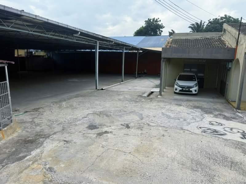 Gudang untuk Disewa di Bukit Kemuning (Shah Alam) - Jennifer Chin - Exterior - PropertyGuru.com.my