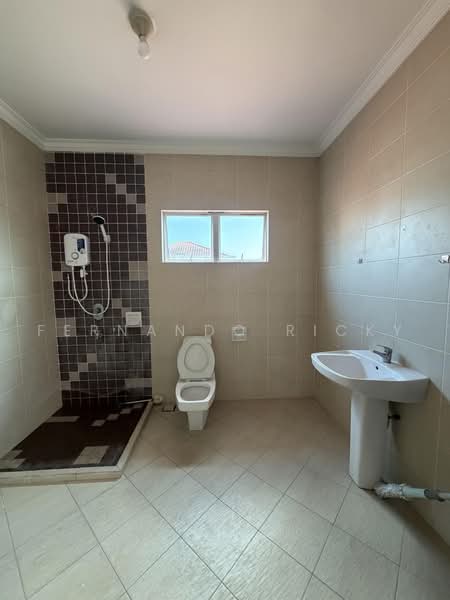 Bungalow House untuk Dijual di Kota Kinabalu (Sabah) - Fernando Ricky - Bathroom - PropertyGuru.com.my