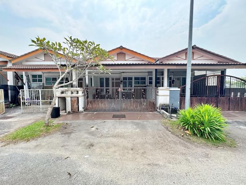 Rumah Teres untuk Dijual di Taman Desa Saujana (Hulu Langat) - Mahafiz . - Exterior - PropertyGuru.com.my