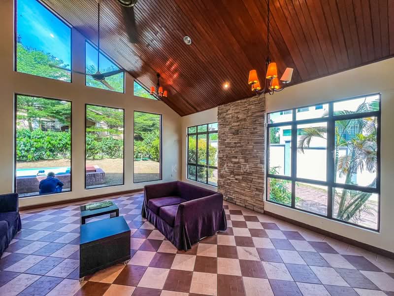 Bungalow House for Sale in Saujana Utama (Selangor) - Ishak Ramli - Living Room - PropertyGuru.com.my