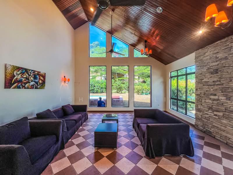 Bungalow House for Sale in Saujana Utama (Selangor) - Ishak Ramli - Living Room - PropertyGuru.com.my