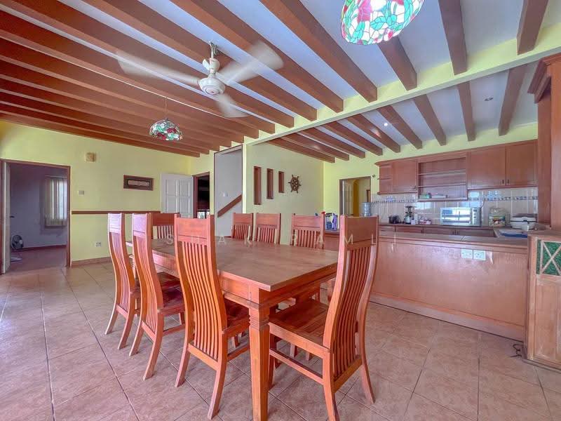 Bungalow House for Sale in Saujana Utama (Selangor) - Ishak Ramli - Dining Room - PropertyGuru.com.my