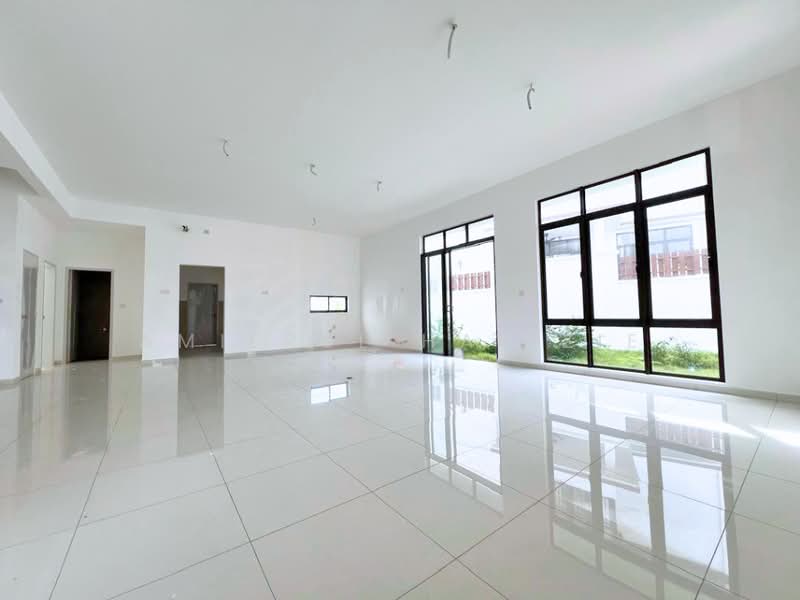 Rumah Berkembar untuk Dijual di Alam Sari (Bangi) - Amierul Hafizie - Living Room - PropertyGuru.com.my
