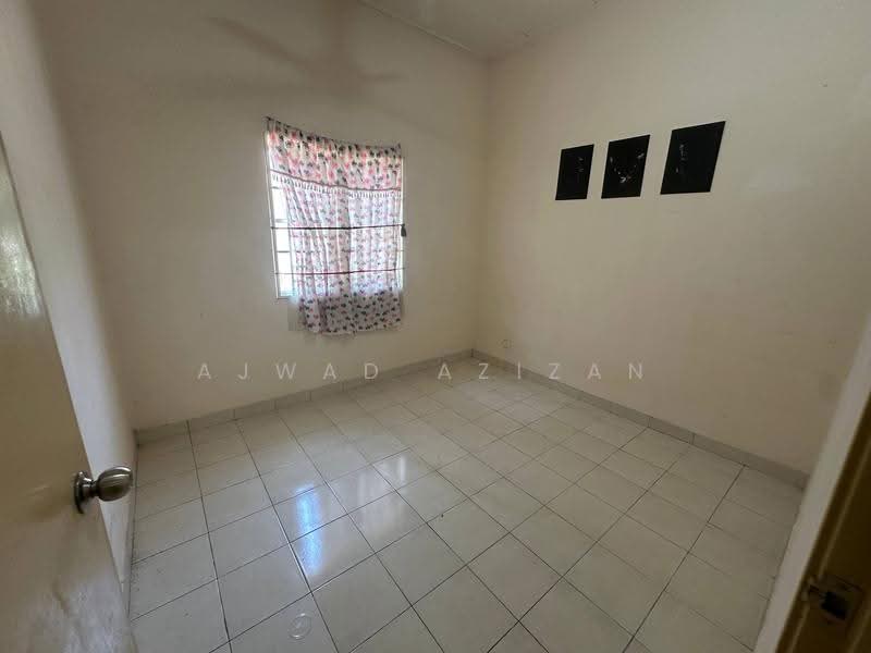 Rumah Teres 1.5-Tingkat untuk Dijual di Kota Puteri (Batu Arang) - Ajwad Azizan - PropertyGuru.com.my
