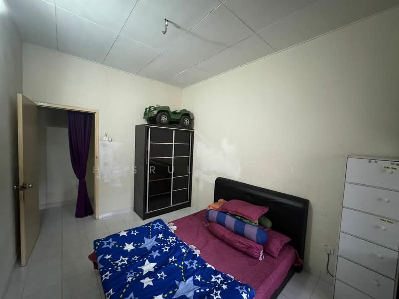 2-storey Terraced House for Sale in Bandar Laguna Merbok (Sungai Petani) - Hasrul Rosli - Bedroom - PropertyGuru.com.my