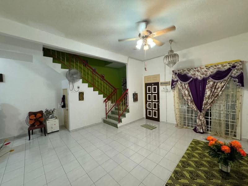 2-storey Terraced House for Sale in Bandar Laguna Merbok (Sungai Petani) - Hasrul Rosli - Living Room - PropertyGuru.com.my