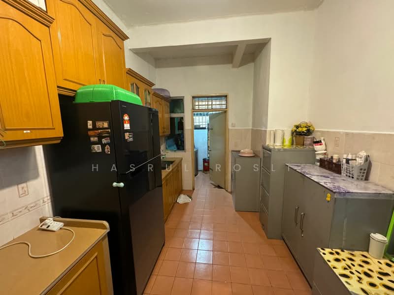 2-storey Terraced House for Sale in Bandar Laguna Merbok (Sungai Petani) - Hasrul Rosli - Kitchen - PropertyGuru.com.my